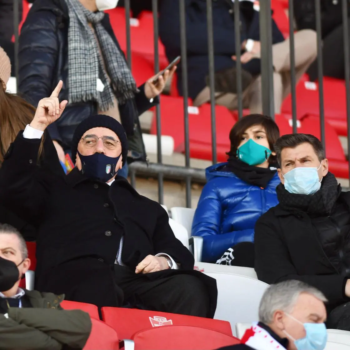 Cosenza a testa alta davanti a Galliani, Boban, Vieri e Balotelli