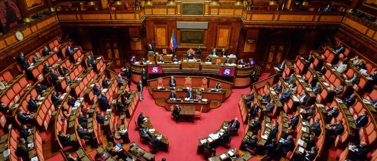 Ecco chi sono i \"responsabili\" pronti ad aiutare Conte