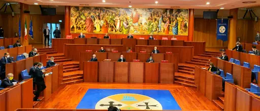 Consiglieri regionali: un milione e mezzo per le spese dei gruppi