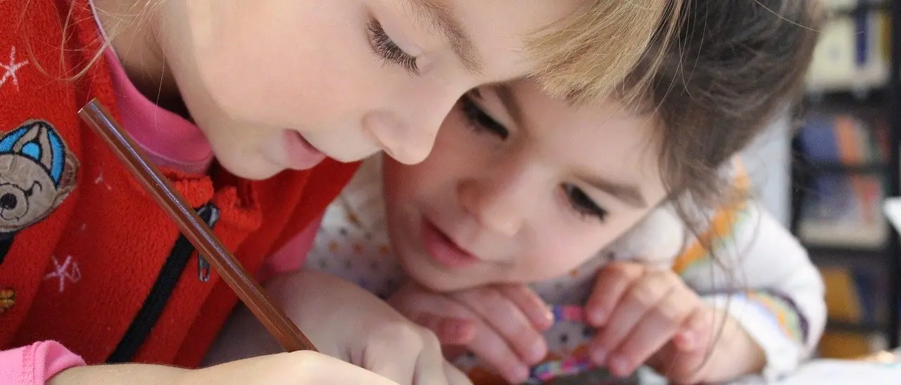 Il segretario dei Pediatri cosentini: «Bambini a casa, no alla passeggiata»