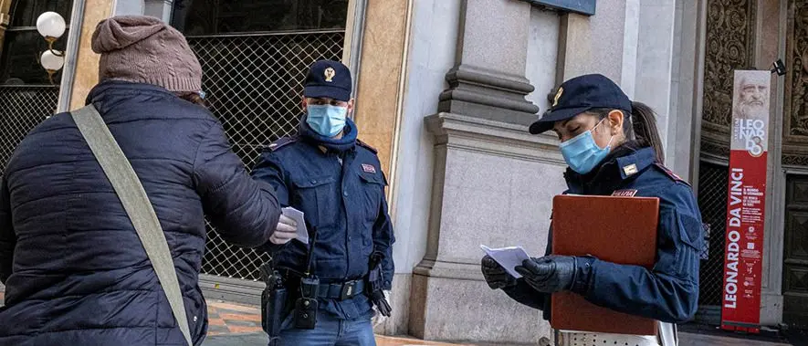 Misure anti-contagio, aumentano le denunce: ieri oltre 7mila
