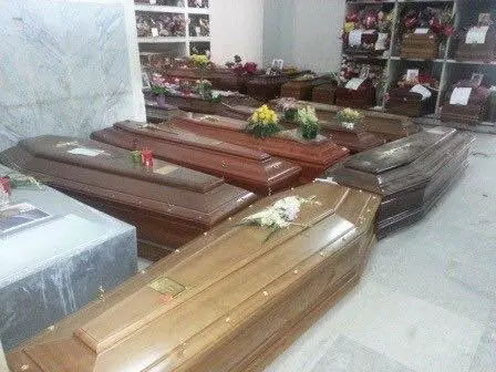 Ambrogio: «Al cimitero 80 bare ancora da tumulare»