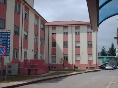 Ospedale di Rogliano, lunedì apre il reparto Covid con 15 posti letto