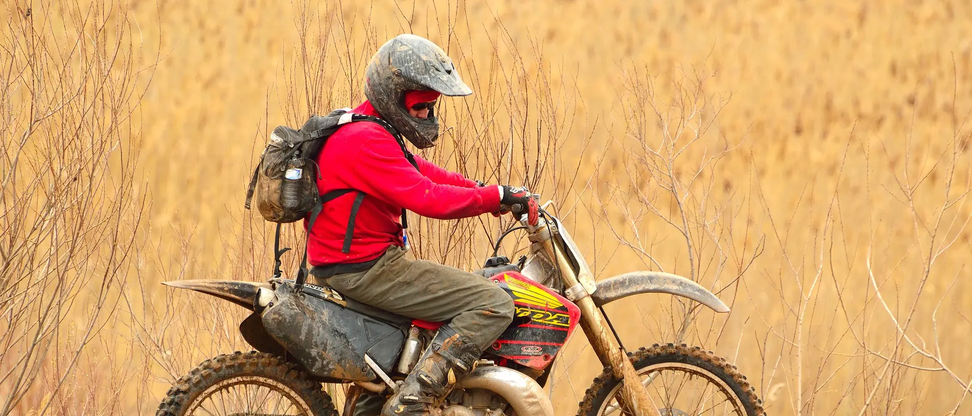Finisce in ospedale facendo motocross (invece di stare in quarantena)