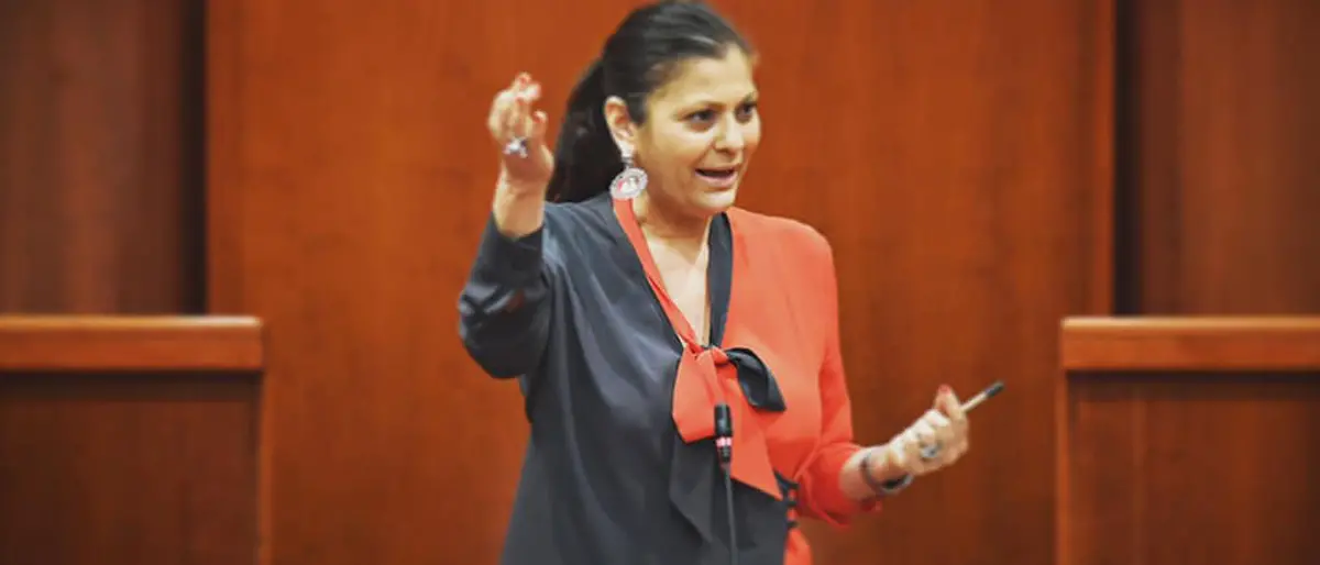 Santelli: «Firmata l'ordinanza per la ripartenza. Vi do fiducia in 10 punti»