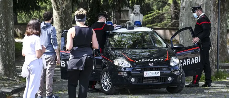 \"Zona rossa\" e coprifuoco: scarica il modello dell'autocertificazione