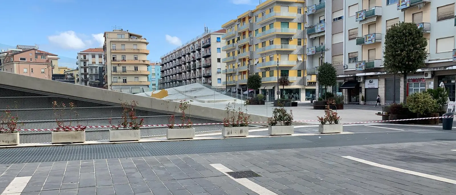 L'annuncio di Occhiuto: «Sì al dissequestro di piazza Bilotti»