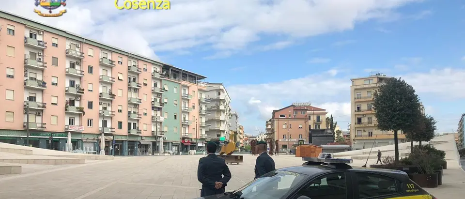 L'intercettazione: «Pressioni da Mario Occhiuto per aprire piazza Bilotti»