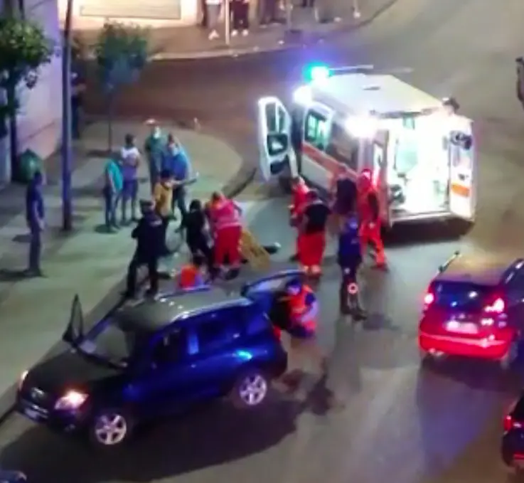 Cosenza, uomo investito su viale della Repubblica: trasportato in ospedale