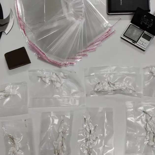Spaccio di droga, tre arresti e circa 150 grammi totali sequestrati