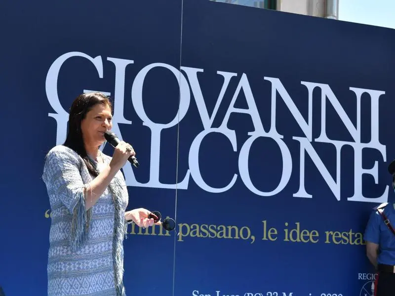 Santelli ricorda Falcone: «Istituzioni al fianco delle persone perbene»
