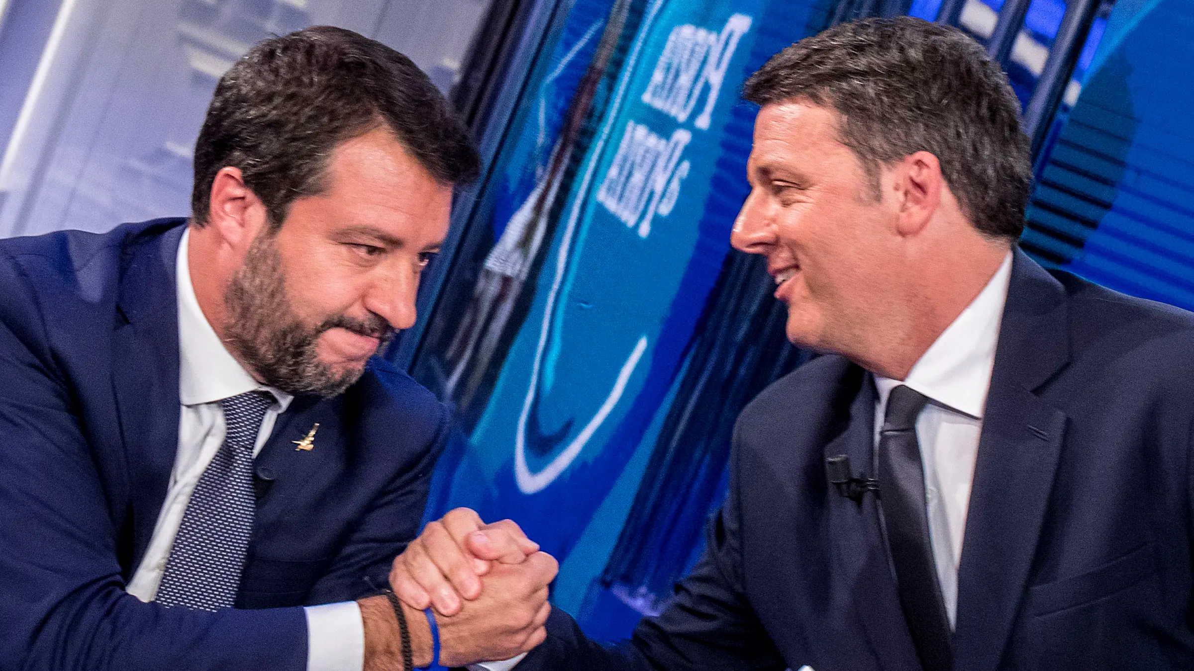 Foto Roberto Monaldo / LaPresse 15-10-2019 Roma Politica Trasmissione tv \"Porta a Porta\" Nella foto Matteo Salvini, Bruno Vespa, Matteo Renzi Photo Roberto Monaldo / LaPresse 15-10-2019 Rome (Italy) Tv program \"Porta a Porta\" In the pic Matteo Salvini, Bruno Vespa, Matteo Renzi , LAPRESSE