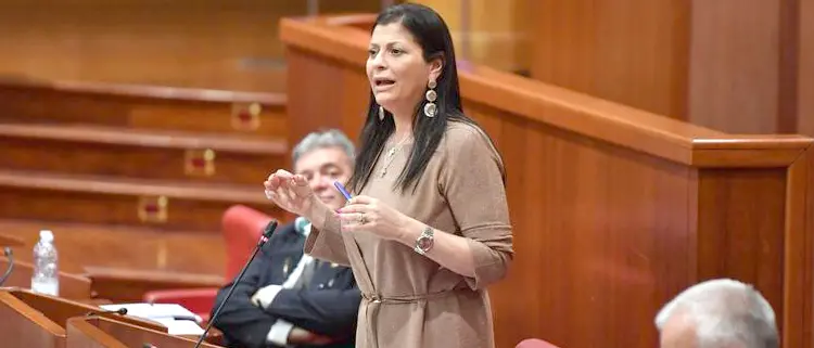 Santelli pubblicizza il turismo: «Calabria No Covid, qui rischiate solo chili in più»