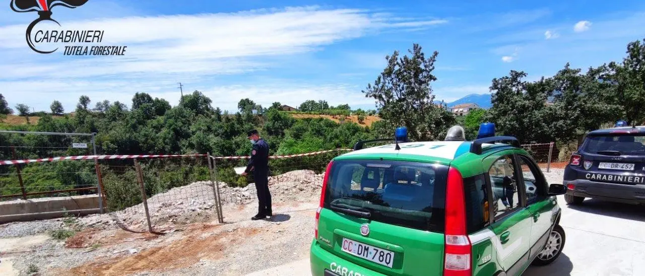 Abbandono di rifiuti: denunciato titolare ditta a Firmo