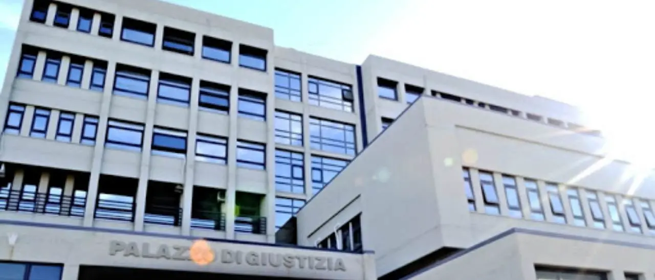 \"Amici in Comune\", il prefetto sospende il sindaco di Praia a Mare