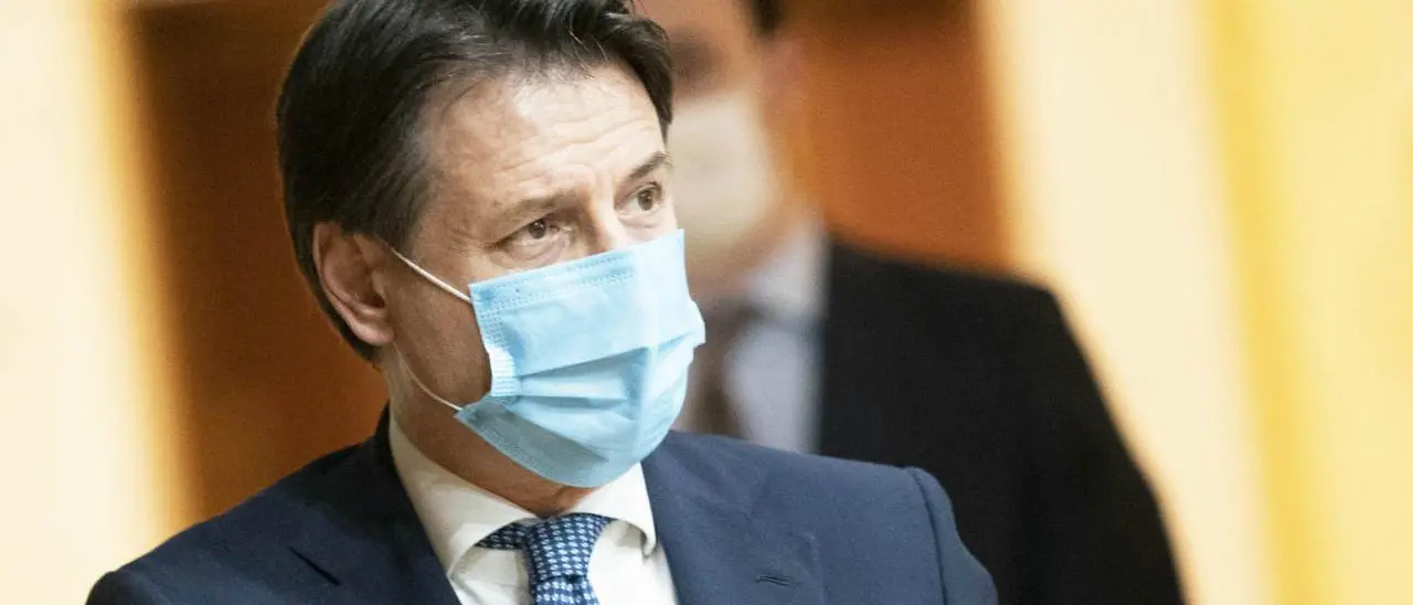 Riapre la scuola, il messaggio di Conte agli studenti