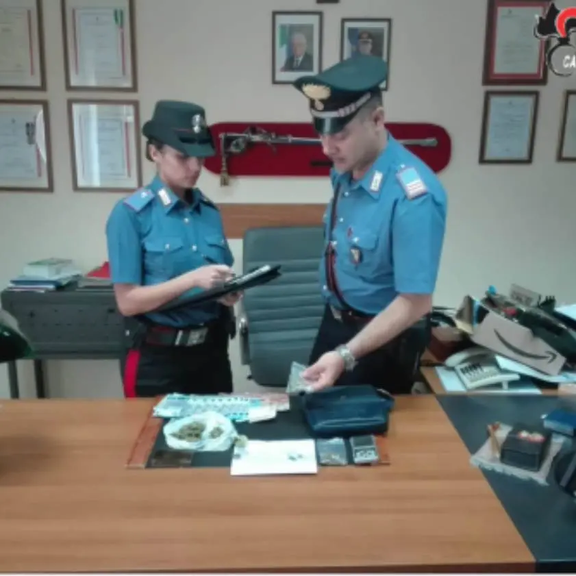 Corigliano, arrestato un 18enne vicino Piazzetta Portofino