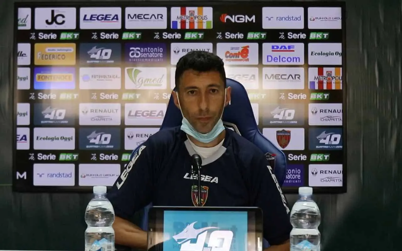 Occhiuzzi: «Cosenza, restiamo aggrappati. Rispettiamo la Cremonese»
