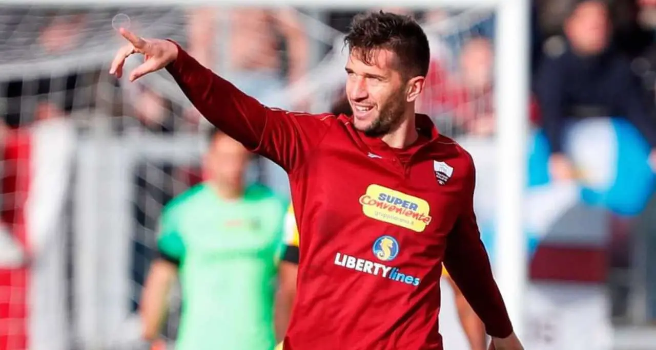 Cosenza, anche stavolta niente Pettinari? L’attaccante vicino alla Ternana\n