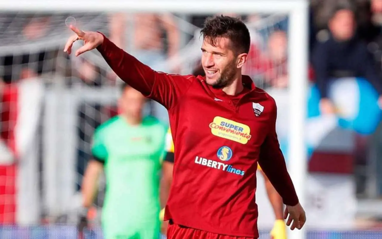 Cosenza, anche stavolta niente Pettinari? L’attaccante vicino alla Ternana\n