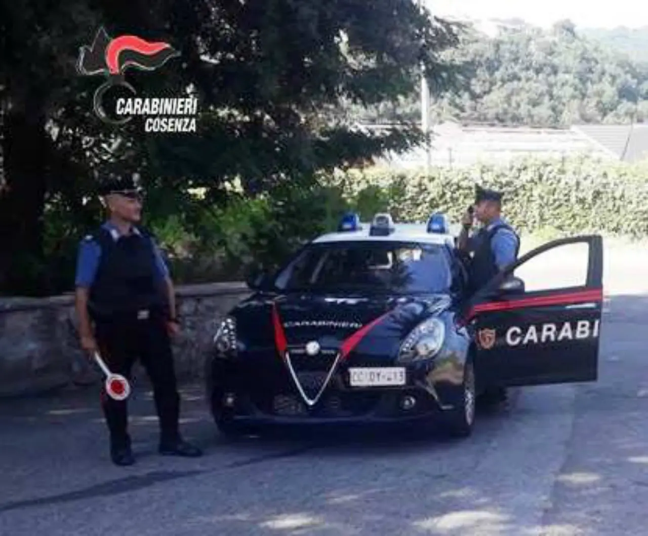 Tentato furto aggravato, arrestate due persone a Mendicino