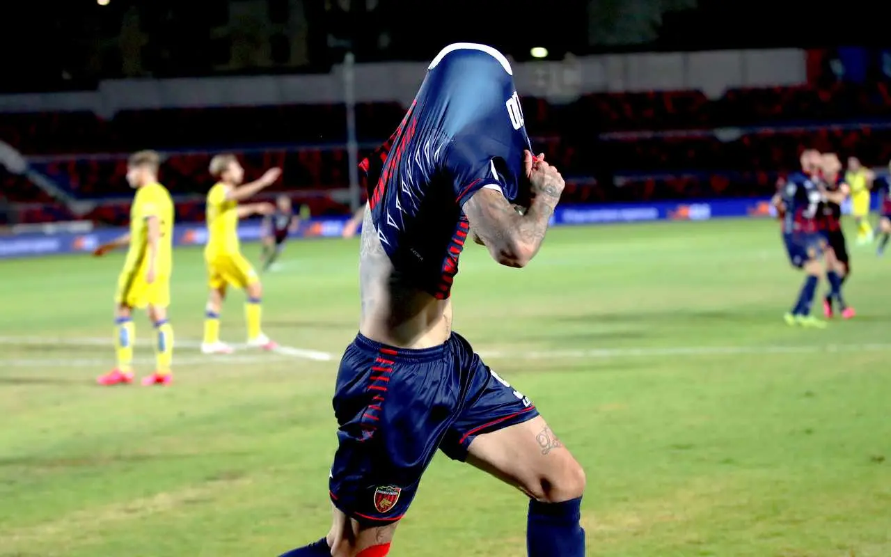 The redblue side of life