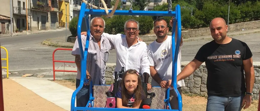 Prima altalena per disabili a San Giovanni in Fiore