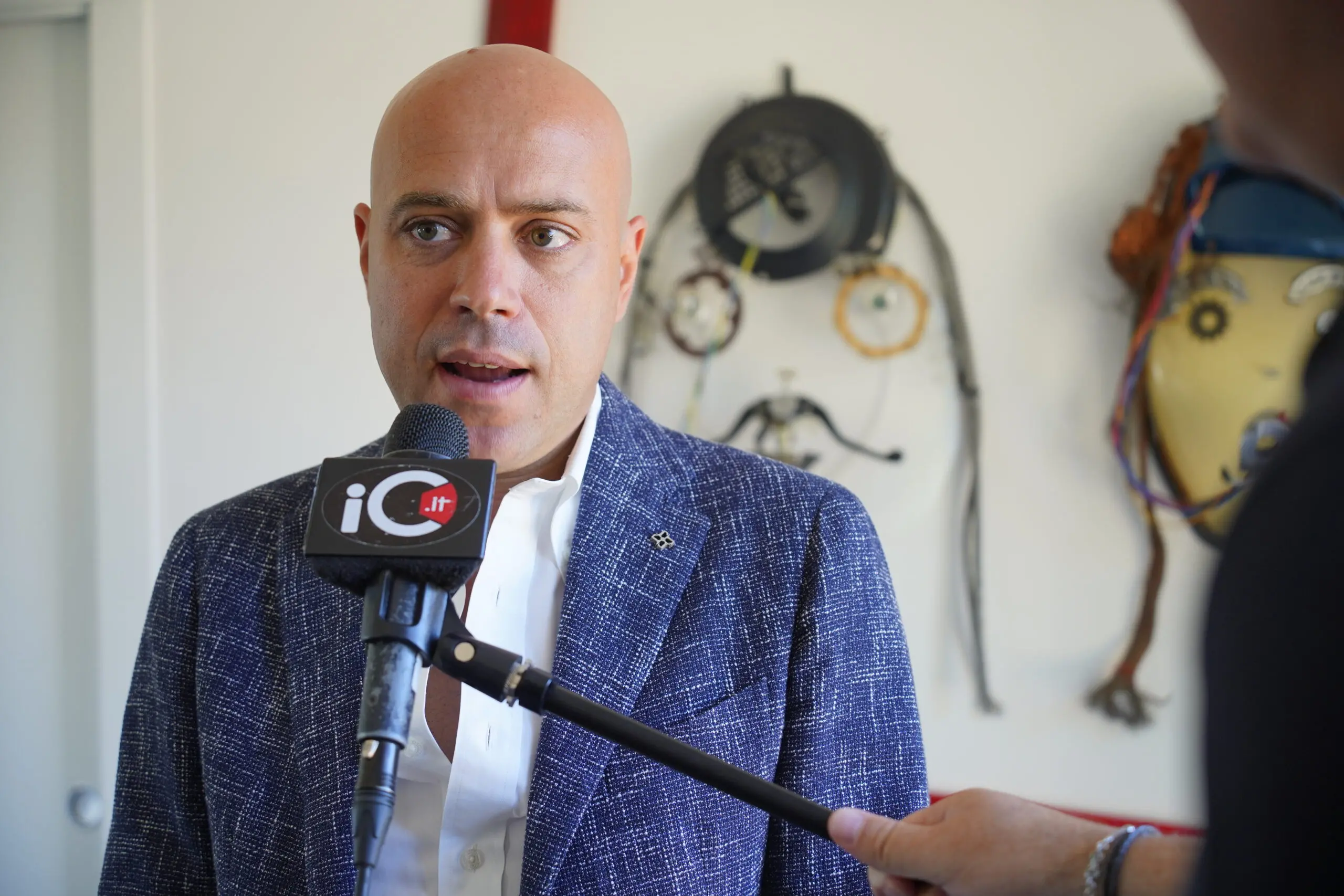 Rifiuti, è emergenza: i chiarimenti di Ecoross