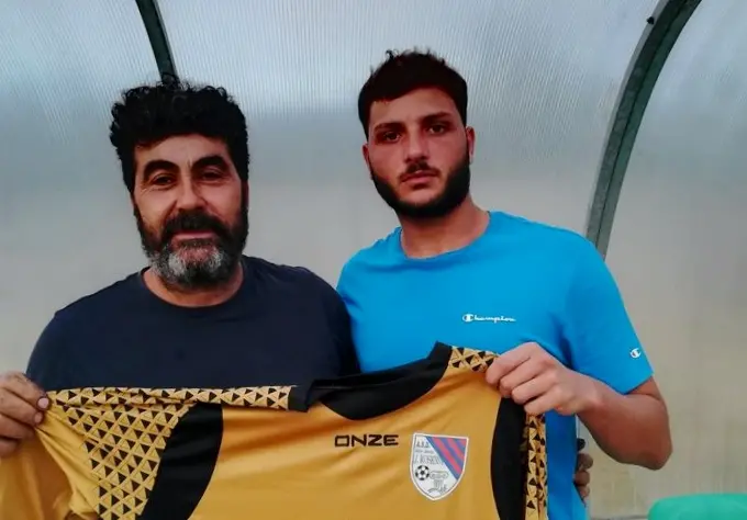 Juvenilia Roseto, due acquisti per mister Malucchi. C'è anche il portiere Pinto