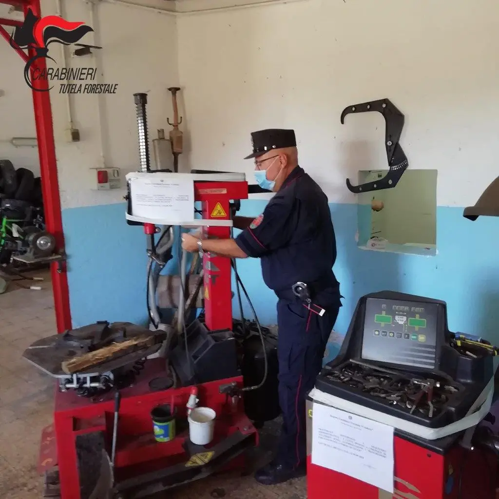 S.Nicola Arcella: posta sotto sequestro officina