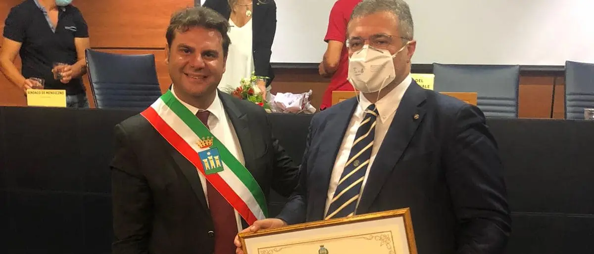 Mendicino, conferita la Cittadinanza Onoraria al Prof. Bruno