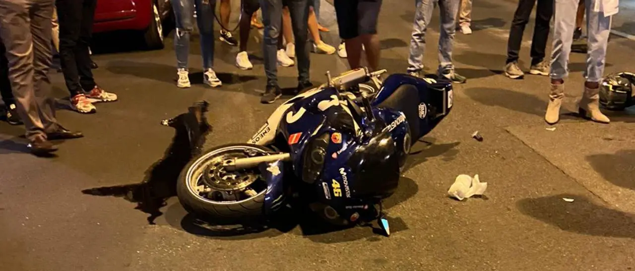 Morto il centauro vittima dello scontro di stanotte in via Montesanto