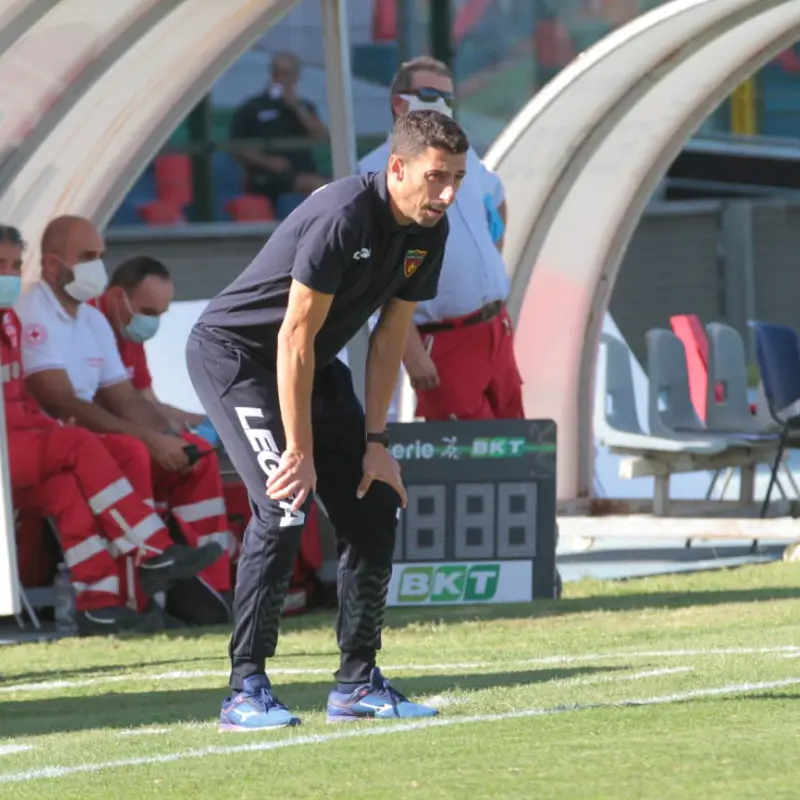 Istanza Cosenza, quando Occhiuzzi disse: «Con me giocano tanti giovani e lo vedete»
