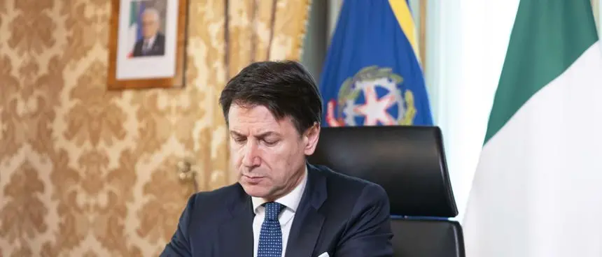Contagi in aumento, le regole da rispettare previste nel nuovo DPCM