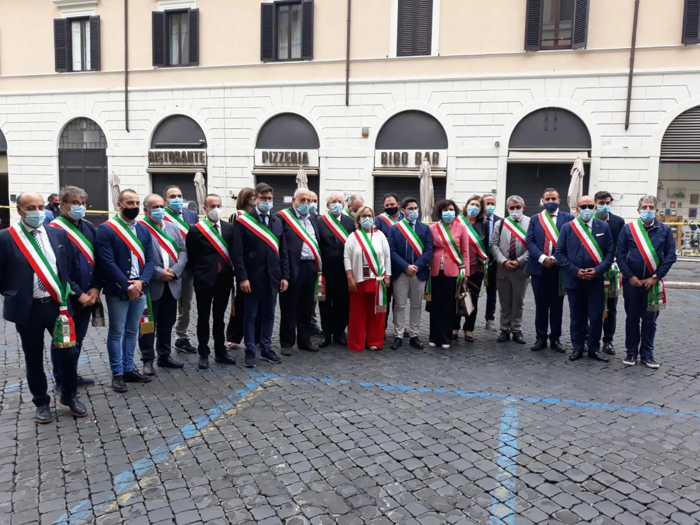 I sindaci a Roma: «Sanità calabrese al collasso». L'impegno della Parente