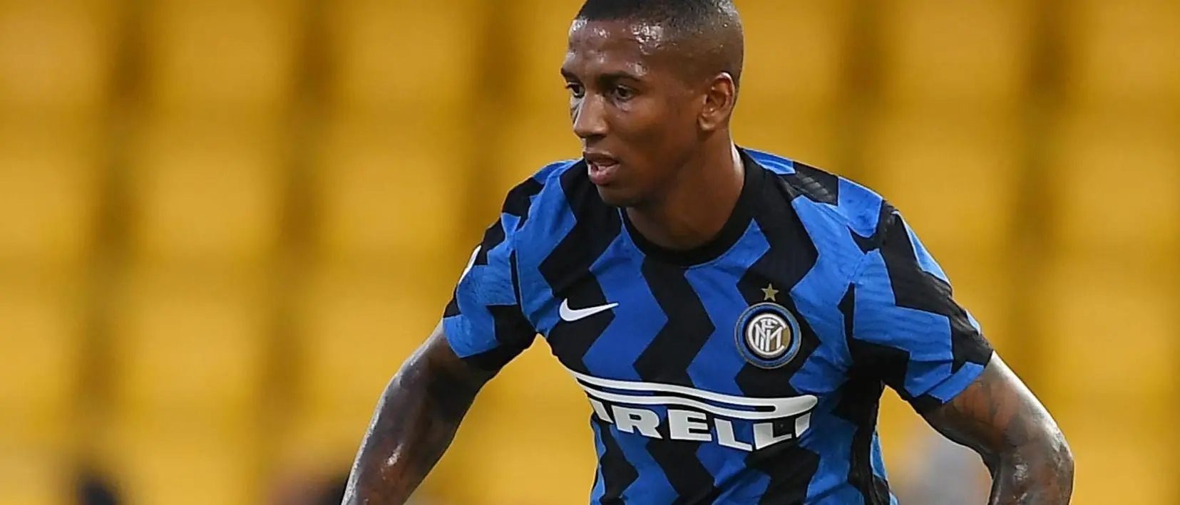 Inter, ecco il sesto positivo: si tratta di Ashley Young