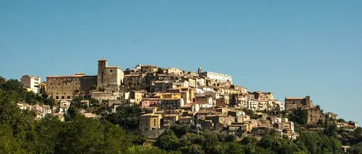 Covid-19, a Montalto Caracciolo dispone chiusura di due Istituti Comprensivi