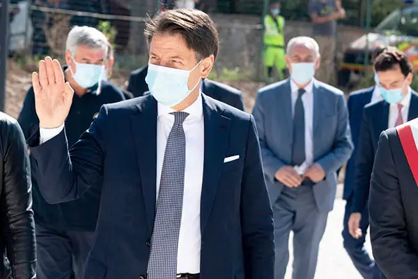 Coronavirus, Conte: «Dobbiamo rimanere vigili e prudenti»