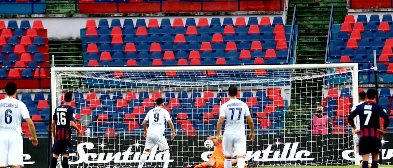 Falcone e Gliozzi bloccano il Lecce. Per il Cosenza quinto pareggio di fila