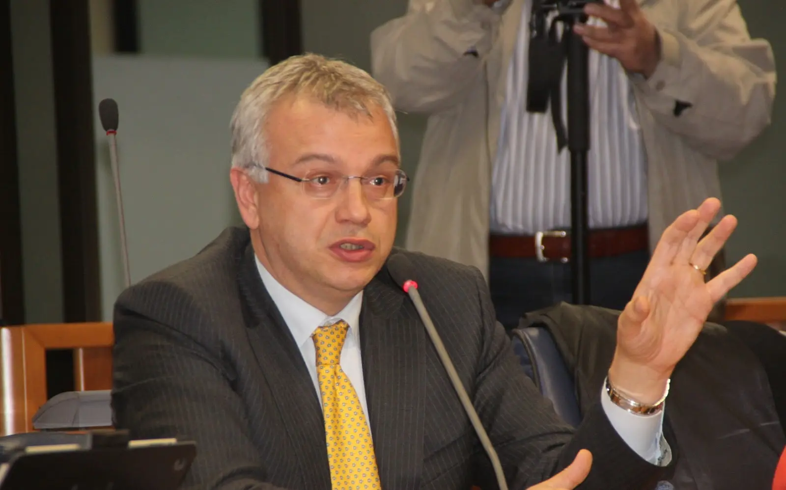 Contratti dipendenti Regione, l'assessore Talarico incontra i sindacati