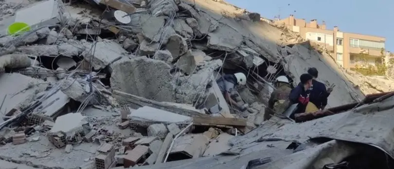 Forte terremoto in Grecia, danni registrati a Smirne