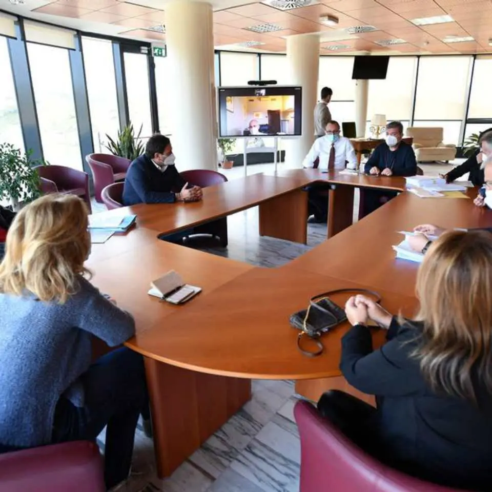 Emergenza Covid in Calabria, nuovi aiuti per lavoratori e imprese