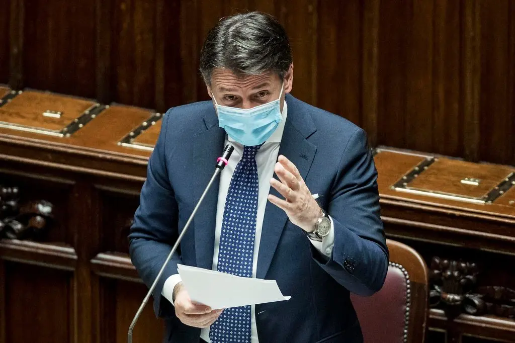 Conte va a caccia di nuovi senatori. «Obiettivo quota 170»