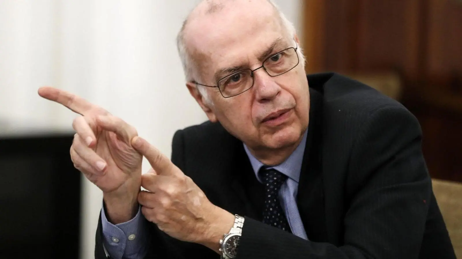 Vaccino AstraZeneca, il ministero della Salute: \"10-12 settimane tra dosi\"