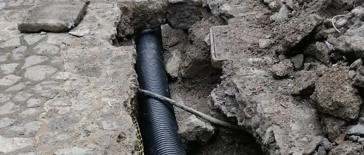 Centro storico di Scalea, rifatta la condotta di via Municipale