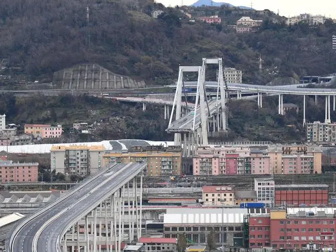 Ponte Morandi, arresti domiciliari per tre manager e tre dirigenti della Società Autostrade