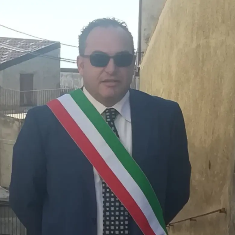 Continua l'emergenza rifiuti nel comune di Acquaformosa