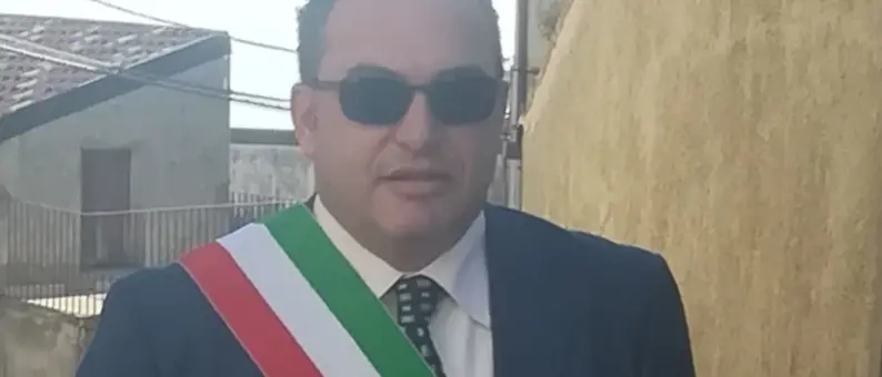 Continua l'emergenza rifiuti nel comune di Acquaformosa