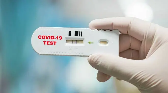 Presto una novità in arrivo: test covid \"fai da te\" in farmacia