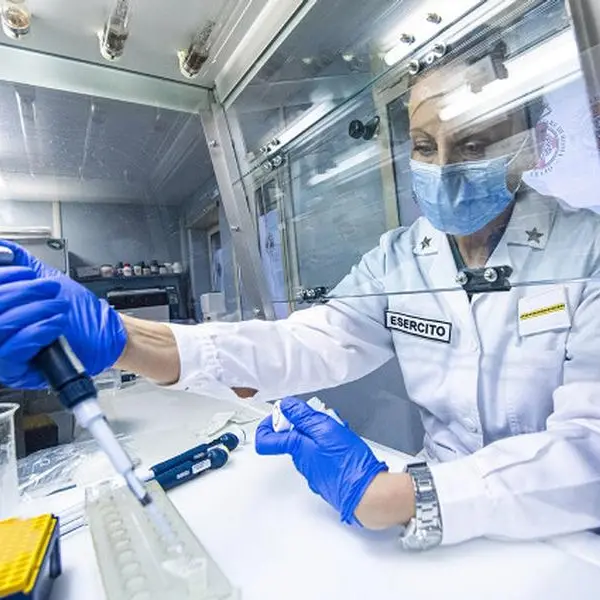 Tamponi anti-covid, a Catanzaro attiva la tensostruttura \"Drive Through\"